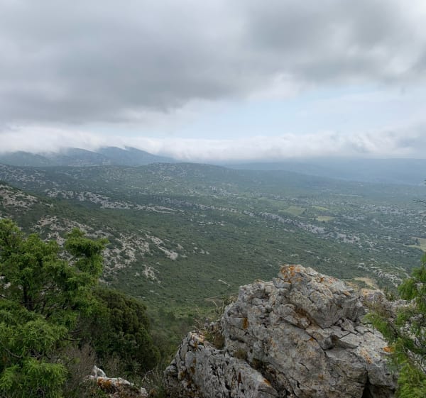 Vingrau par monts, par vaux + vue sur le cirque de Tautavel - Vingrau - 1