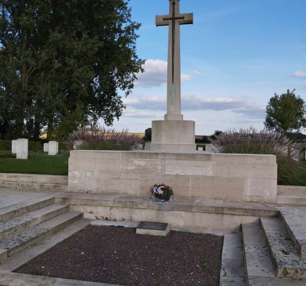 Villers-Bocage, par le cimetière militaire, et Talmas - Villers-Bocage - 1
