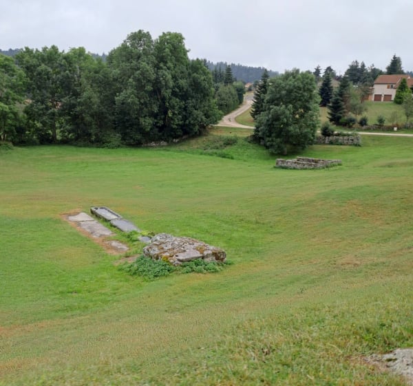 Chemins ombragés autour du village de Fontanes - Naussac-Fontanes - 1