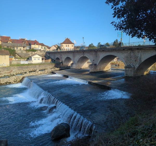 Longer la Bièvre, le Rhône et le Guiers à Aoste - Aoste - 1