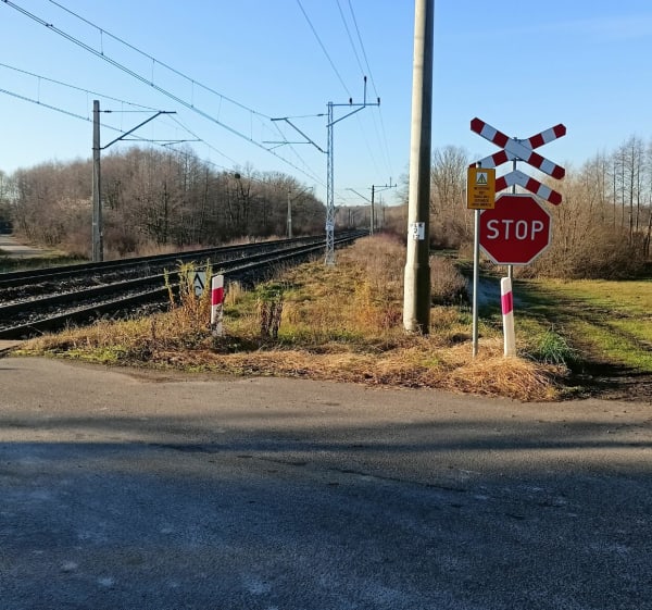 Spacer wzdłuż linii kolejowej - Zawadówka - 1