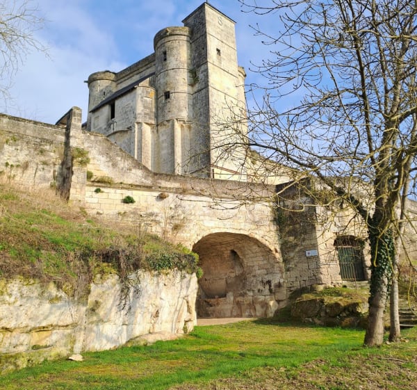 Vers le château de Pernant et Pelle à Four - Pernant - 1