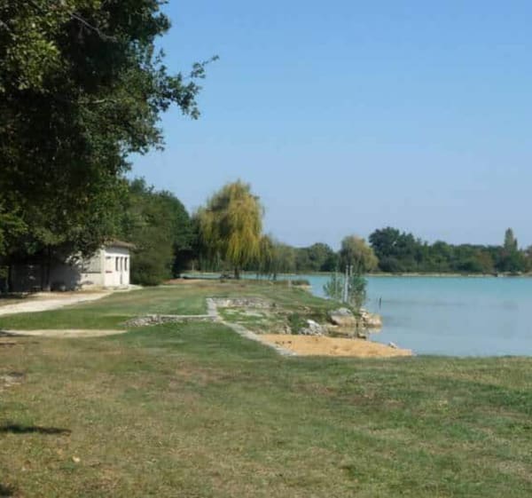 Balade autour de la base de loisir des 3 fontaines - Champagné-Saint-Hilaire - 1