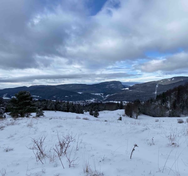 Een korte tocht door Machiret en zijn met sneeuw bedekte toppen - Villard de lans - 1