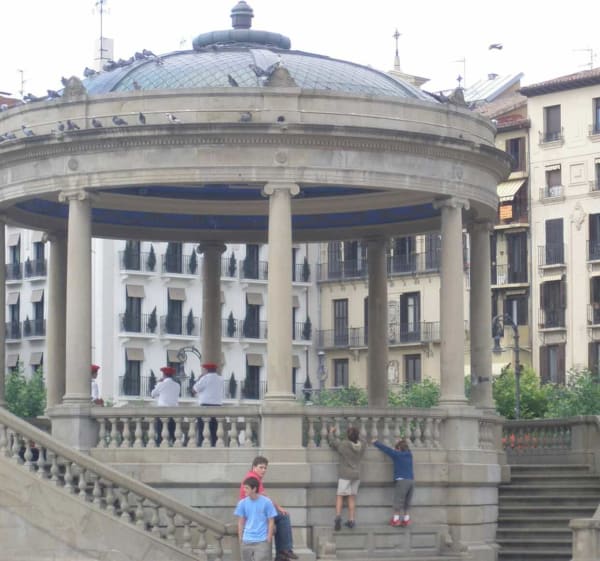 Randonnée urbaine à Pamplona/Iruña: Découverte de Txantrea et ses environs - Pamplona - 1