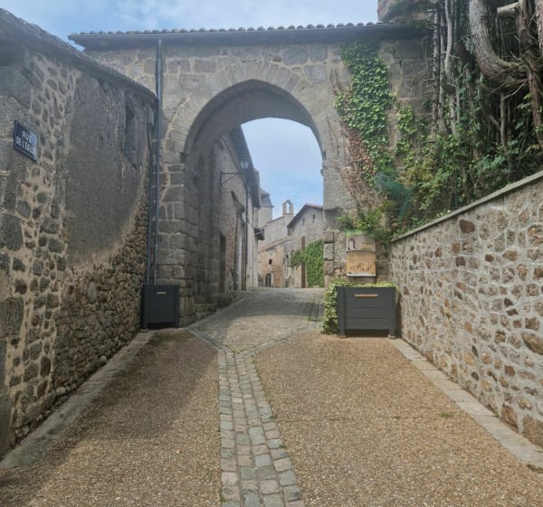 Cité fortifiée de Brigueuil et sa forêt - Marion - 1