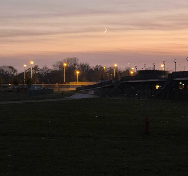 Pomiędzy stadionami - Monika - 1