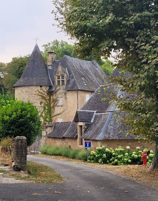Entre lavoirs, châteaux et puys - Ayen - 1