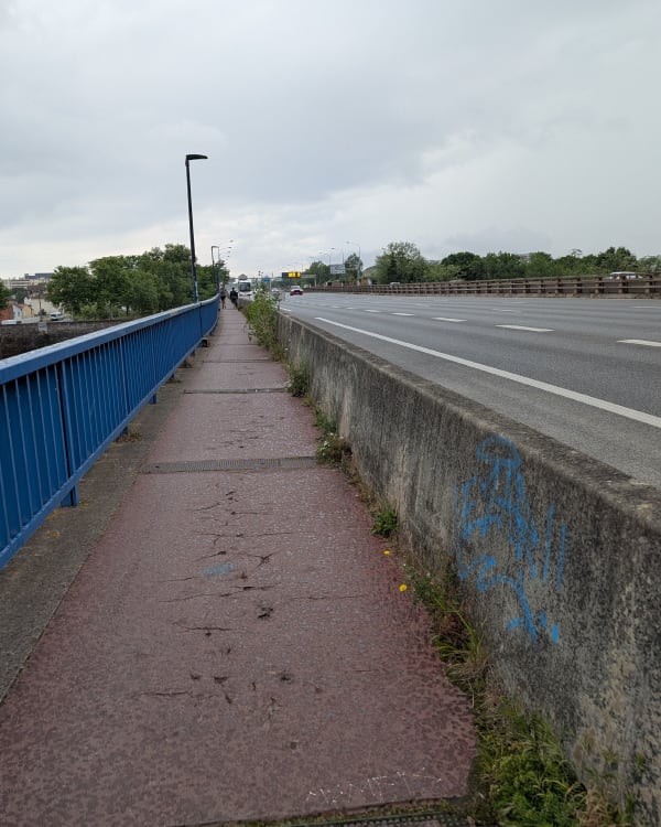 Oevers van de Garonne via de Twee Bruggen en de St-Michelbrug - Toulouse - 1