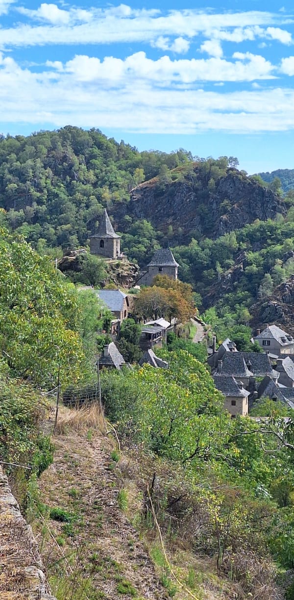 A pied entre Aveyron et Cantal - Conques-en-Rouergue - 1