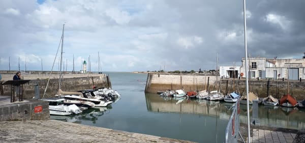 Saint-Martin-de-Ré extramuros vers la flotte - Saint-Martin-de-Ré - 1