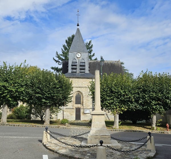 Gare de Senlis Petite pelouse Chantilly - JEAN FRANCOIS - 1