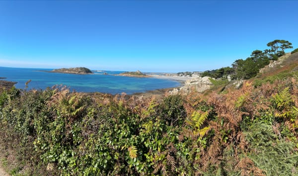 Marche au centre de Trébeurden, par la Plage de Tresmeur et le Castel - Marie - 1