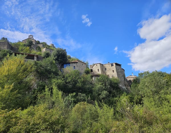 Rochecolombe, son ambiance médiévale et sa cascade - Rochecolombe - 1