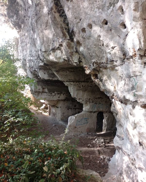 Le sentier des troglodytes - Isabelle - 1
