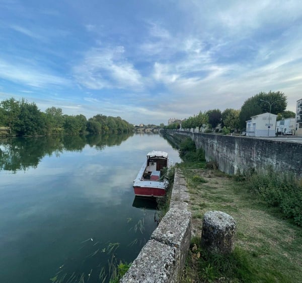 Le long de la Charente à Saintes - alexandra - 1