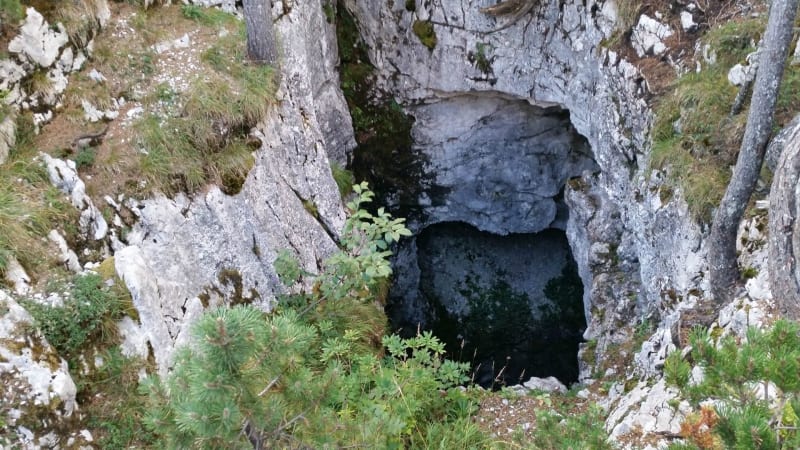Grande Glacière du Parmelan et Le petit Montoir - Villaz