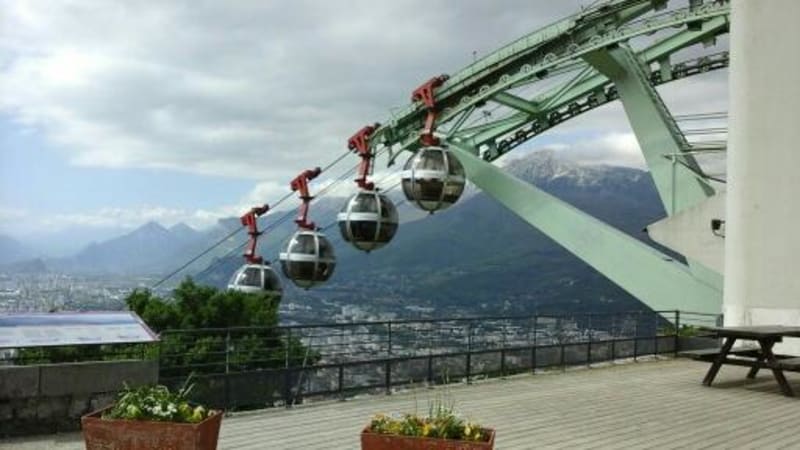 Profiter de la vue depuis la Bastille et redescendre dans les bulles - Grenoble