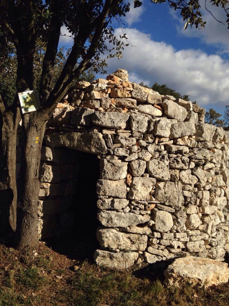 Vagabondage en terre provençale - Saussines