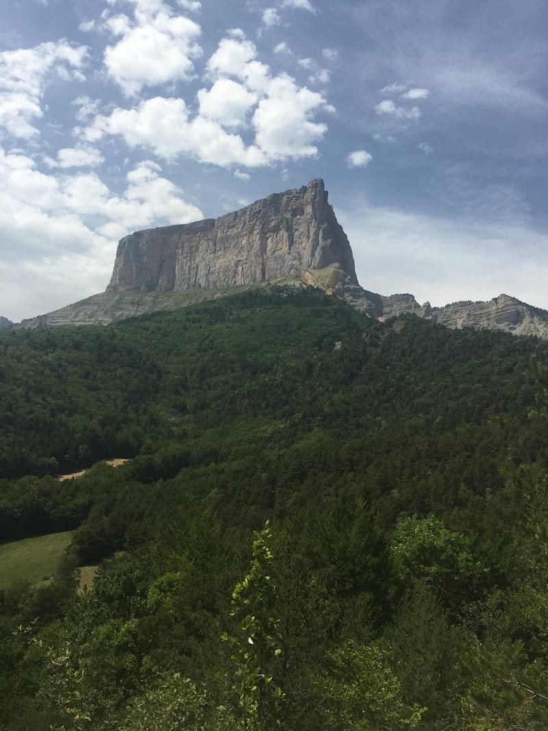 Sentier découverte au pied du Mont Aiguille - Trézanne