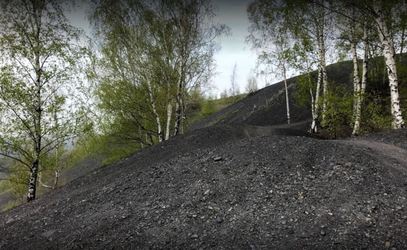 Rousseau Washhouse Slag Heap en Wild Interlude - Bruay-sur-l'Escaut