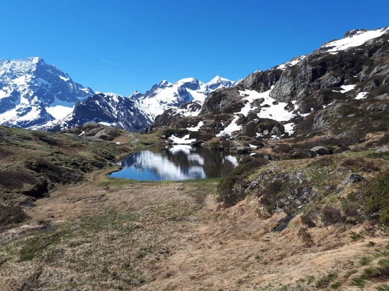 Besneeuwde klim en rustgevende nacht in de berghut van de Pigeonnier - La Chapelle-en-Valgaudémar