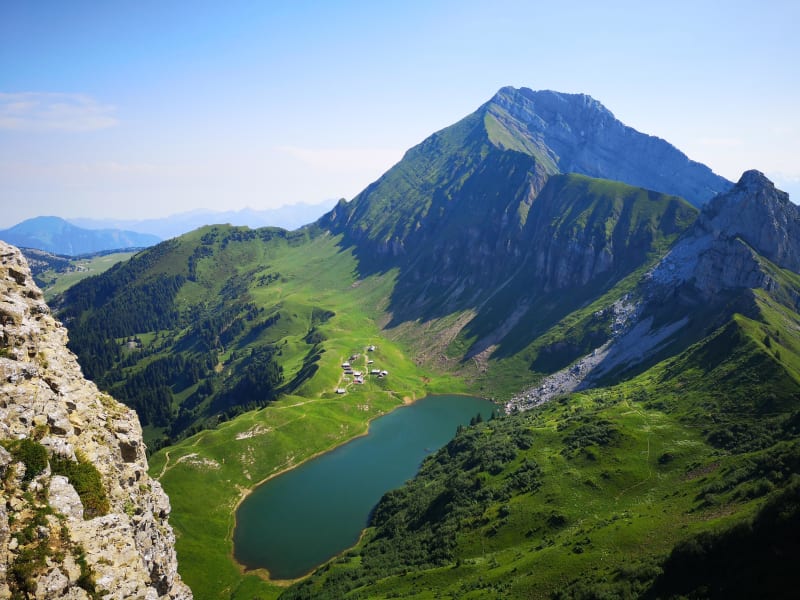 Lac de Lessy et sommets panoramiques en Haute-Savoie - Chinaillon, Le Grand-Bornand
