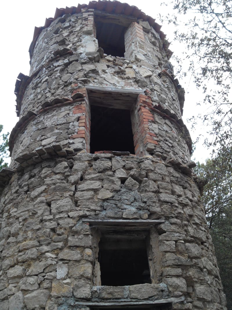 Cache-cache dans les cabanes de Manosque et pigeonnier perché - Manosque