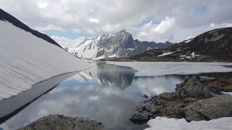 Superbes lacs Jovet et cascade puissante - Les Contamines-Montjoie