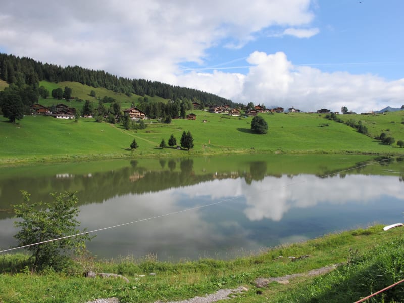 Tour du Lac des Confins et virée sensorielle au pied des Aravis - La Clusaz