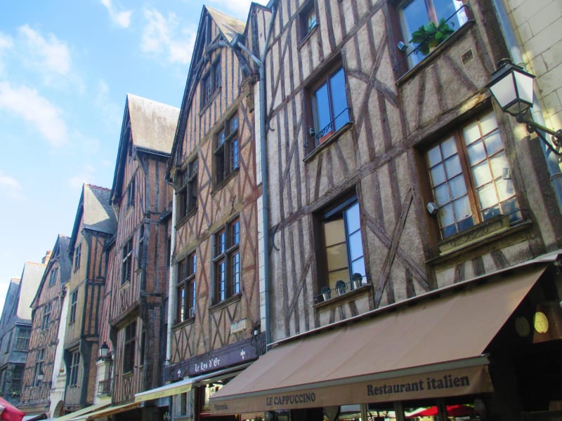 Tours et joyaux architecturaux au cœur de la Touraine - Tours