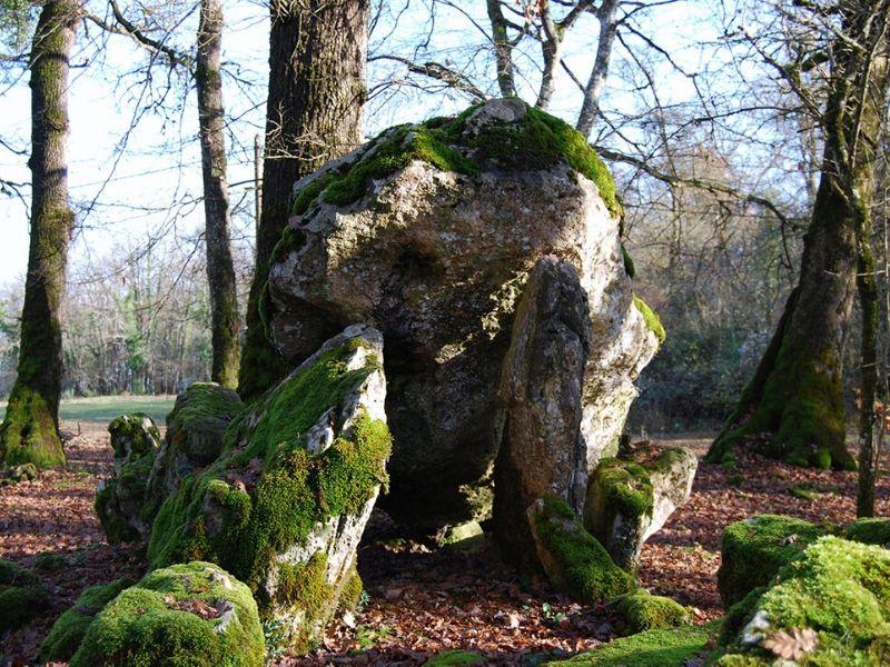 Boucle de Bellefond et la magie des anciens Dolmens - Bellefond