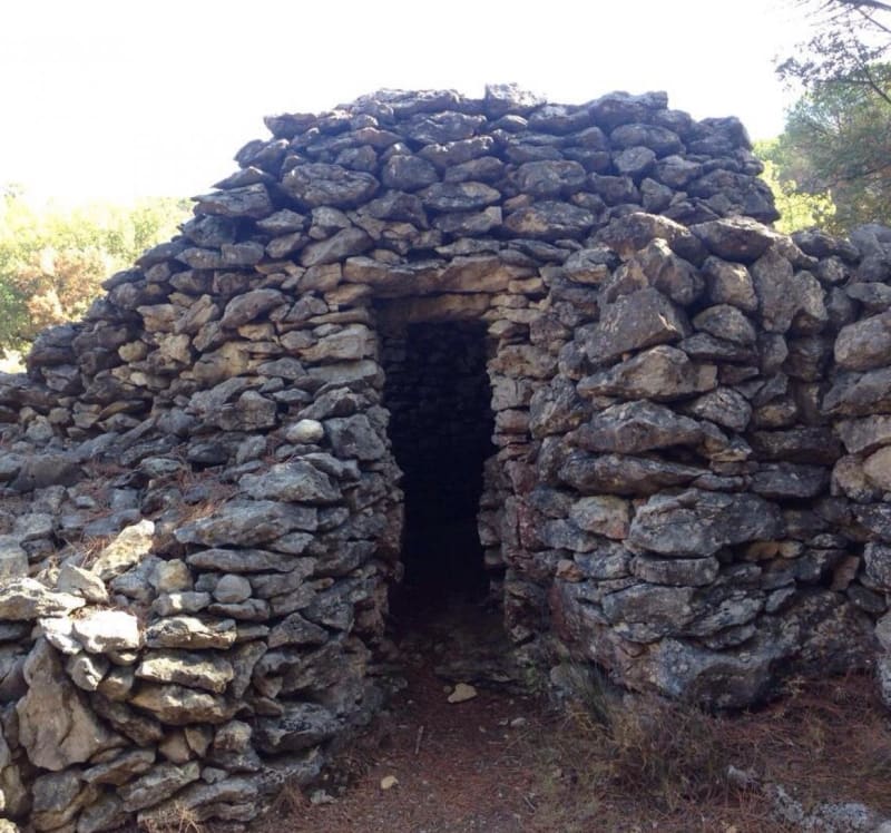 Pierres sèches secrètes et histoire de la garrigue - Villegailhenc
