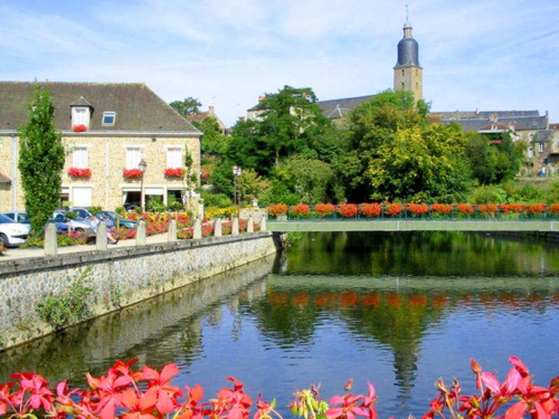 Longer l'Orne et apercevoir une loutre - Putanges-le-Lac