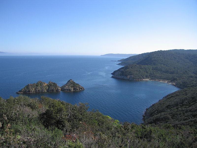 Sentier des crêtes sur l'île de Port-Cros et air marin - Île de Port-Cros