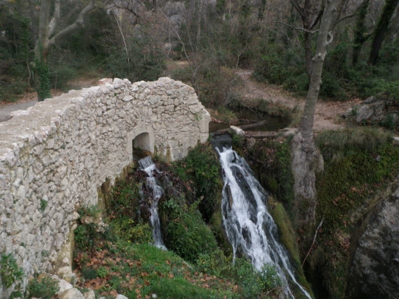 Découvrir Le Tholonet et sa cascade de l’aqueduc romain - Le Tholonet