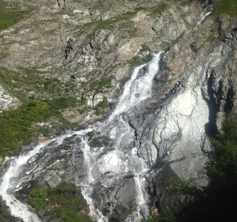 Virée au Pont Ferrand et sa fascinante cascade - Clavans-en-Haut-Oisans