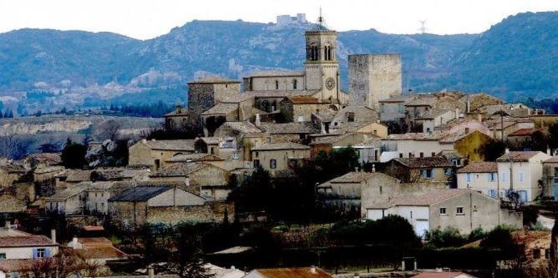 Tresques : églises, vignes, fontaine et... douceur de vivre - Tresques