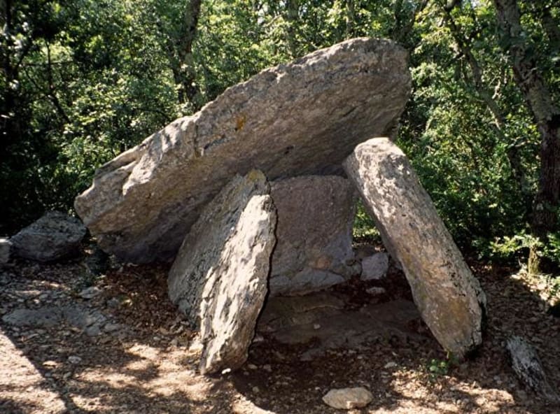 Orgnac-l'Aven et évasion fascinante au plus près des dolmens - Orgnac-l'Aven