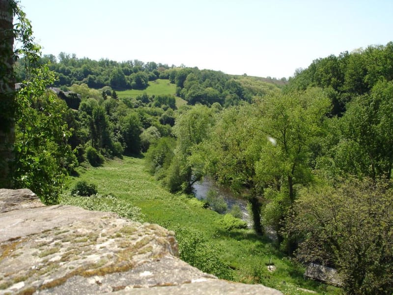 Boucle de l'Escaleyrou et vue plongeante sur la vallée - Aubas