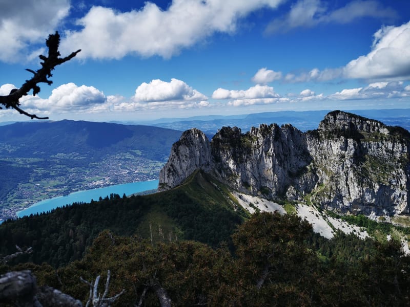 Randonnée savoyarde superbe et le Trou de la Chapelle - Villard Dessus