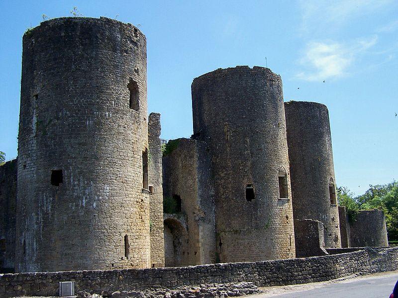 Les châteaux autour de Noaillan - Noaillan