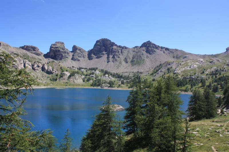 Col de l'Encombrette et sa vue superbe sur le Lac d’Allos - Maison Forestière du Laus, Allos