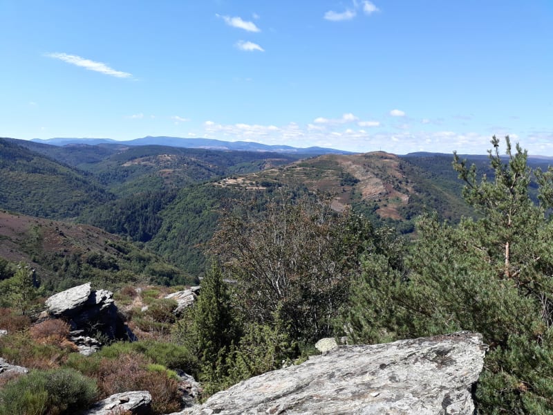 Cassagnas et vues superbes sur le massif des Cévennes - Cassagnas