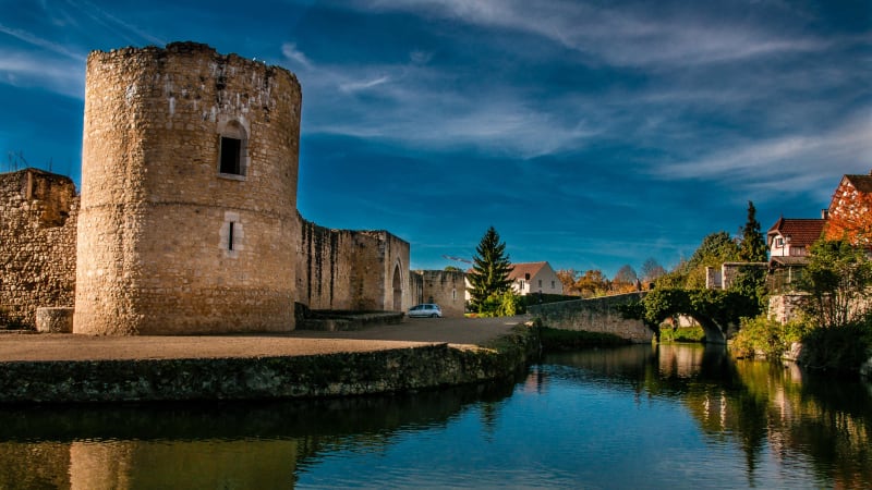 Magnifique Château de Comte-Robert et balade champêtre - Brie-Comte-Robert