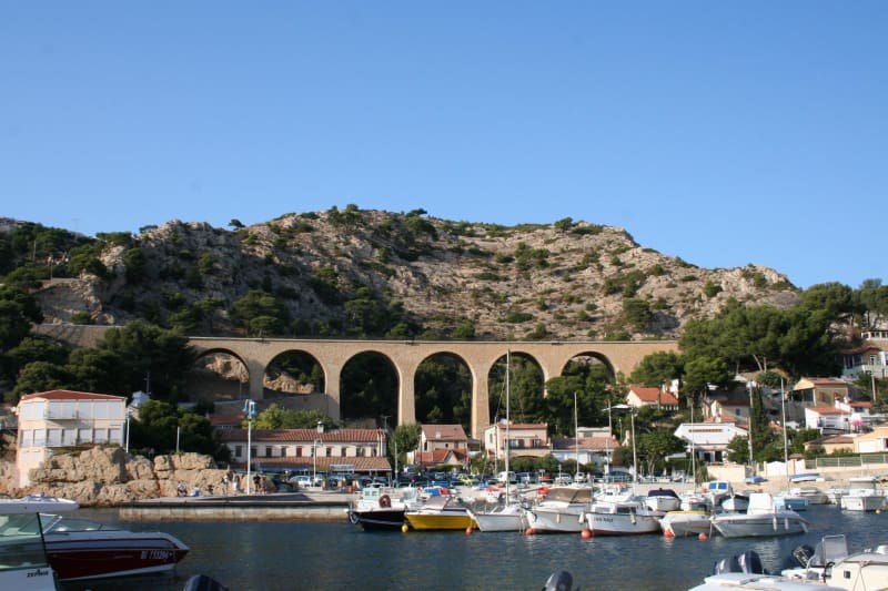 Sur les quais du port de la Redonne et merveilleuses calanques - Carry-le-Rouet