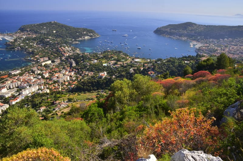 Eze-sur-Mer et balcon sur la grande bleue - Eze-sur-Mer