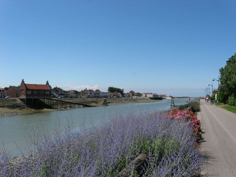 Gravelines et flânerie bucolique entre remparts et canal - Gravelines