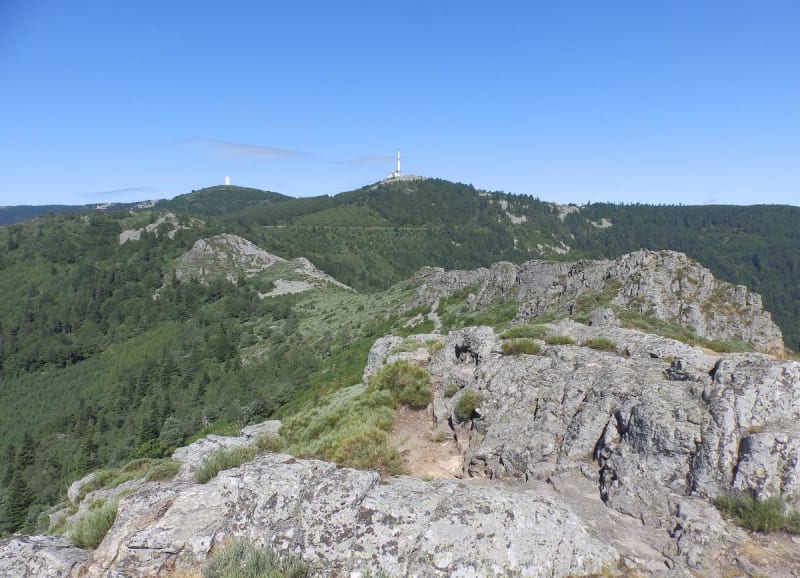 Découvrir le Pilat et son sentier des Crêts emblématique - La Gaupillère