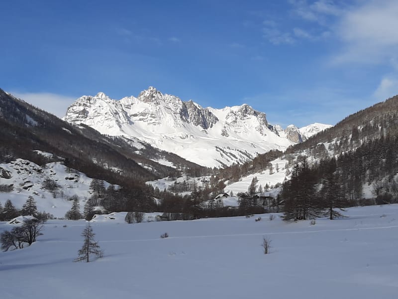 Vallée de la Clarée en hiver et charmes de Fontcouverte - Névache